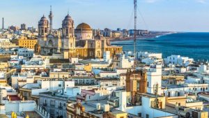 Lee más sobre el artículo Disfruta del verano en Cádiz