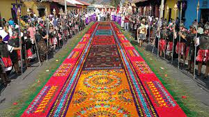 Lee más sobre el artículo Una fusión de colores en la Semana Santa de Guatemala