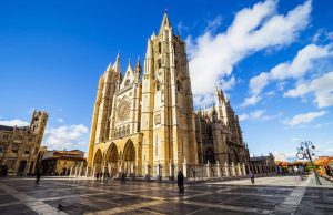 Lee más sobre el artículo Ruta de los Monasterios de León, un viaje a través del arte