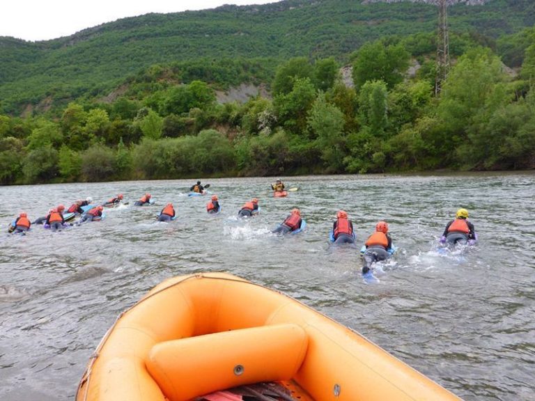 Lee más sobre el artículo Disfruta en familia con Aguas Blancas