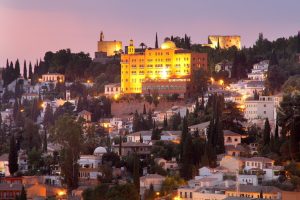 Lee más sobre el artículo Alhambra Palace, un hotel comprometido con las Artes Escénicas