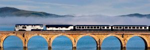 Lee más sobre el artículo Trenes turísticos del norte: un viaje a la esencia de la naturaleza y la cultura sobre raíles