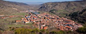 Lee más sobre el artículo Valle del Oja: escenario de turismo rural y activo en La Rioja