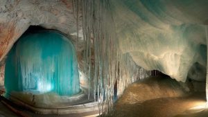 Lee más sobre el artículo LAS CUEVAS Y GARGANTAS MÁS BONITAS DEL MUNDO