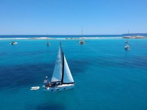 Lee más sobre el artículo CLASES DE VELA EN IBIZA