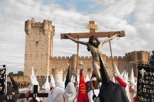 Lee más sobre el artículo MEDINA DEL CAMPO: TIERRA DE PASIÓN
