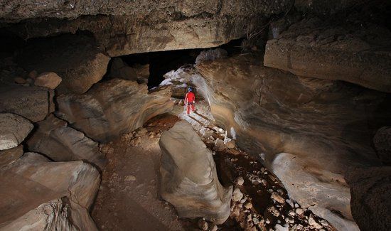 Lee más sobre el artículo ESPELEOLOGÍA EN LAS CUEVAS DE SORBAS