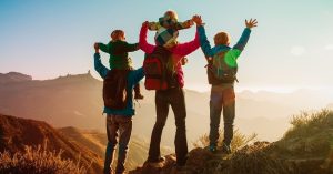 Lee más sobre el artículo Los mejores destinos para viajar en familia