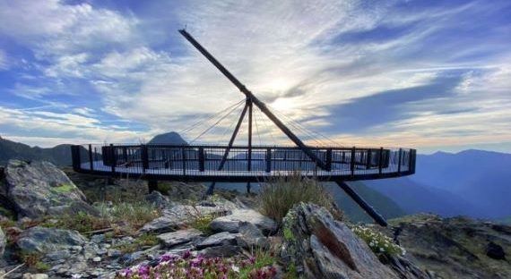 Lee más sobre el artículo El Mirador Solar de Tristaina, de Ordino Arcalís, un monumento panorámico de 25 m de diámetro a 2.701 m.
