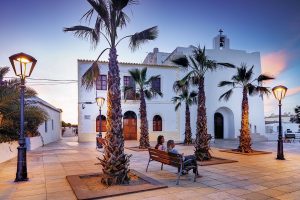 Lee más sobre el artículo 8 citas para escapadas culturales a Formentera en 2022