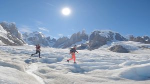 Lee más sobre el artículo Las atletas Fernanda Maciel y Kaytlyn Gerbin muestran la fuerza femenina en la Patagonia