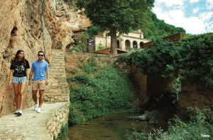 Lee más sobre el artículo Siete fantasías en forma de cascada en Burgos