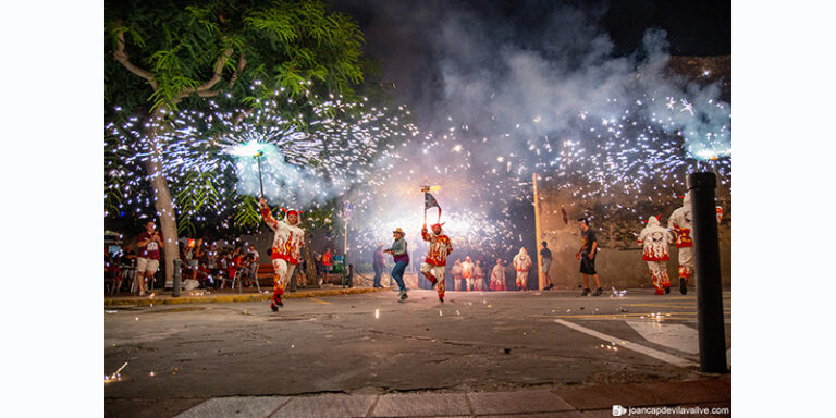 Lee más sobre el artículo VERANO EN CREIXELL: SOL, TRADICIONES Y MAGIA JUNTO AL MAR